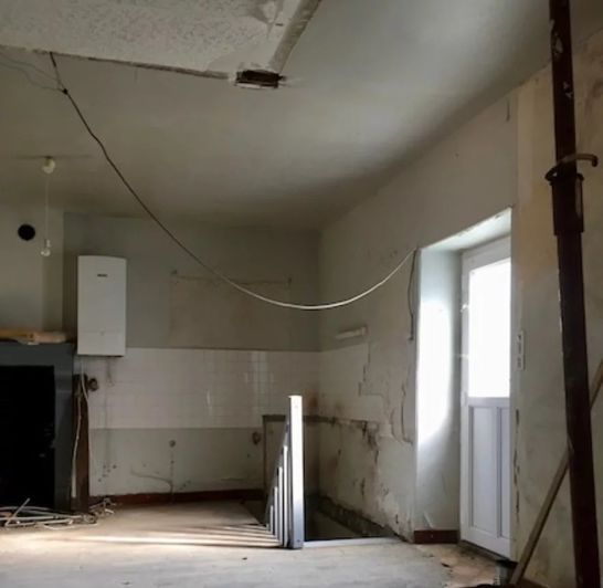 Image No.4-Maison de 1 chambre à vendre à Lussac-les-Églises