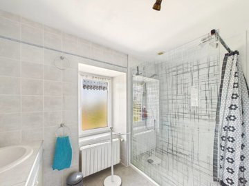 339518ef0706007949a0ee9389b03a8670c3a054ca200