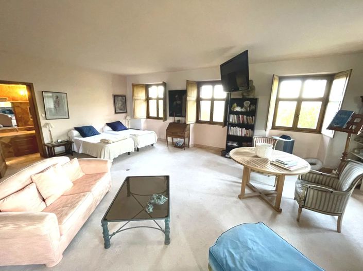 Image No.9-9 Bed House for sale