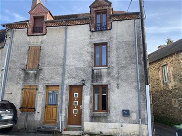 1 - Magnac-Laval, House