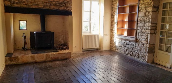 Image No.3-3 Bed Farmhouse for sale