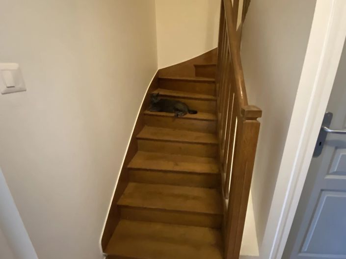 Image No.9-2 Bed House for sale