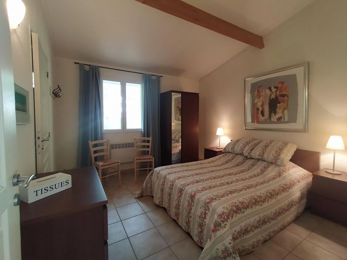 Image No.11-3 Bed House for sale