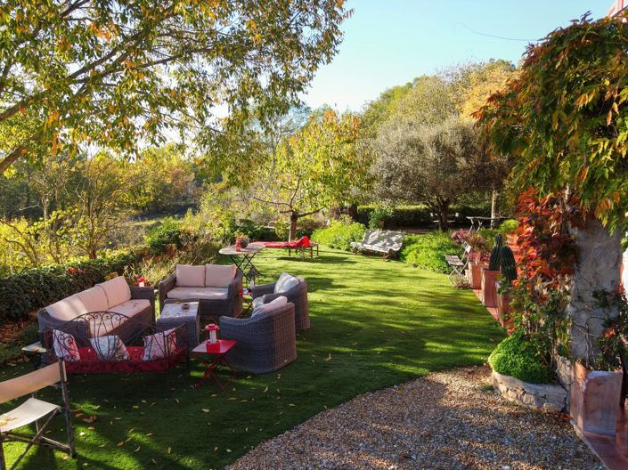 Image No.3-10 Bed House for sale