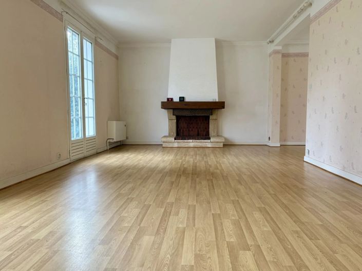 Image No.6-2 Bed House for sale