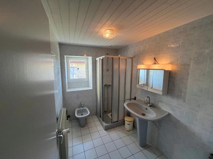 Image No.7-3 Bed House for sale