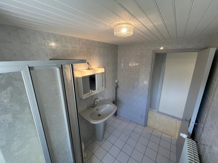 Image No.9-3 Bed House for sale