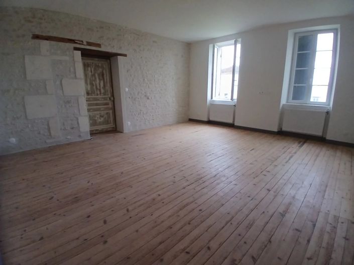 Image No.5-Maison de 5 chambres à vendre à Cherves-Richemont