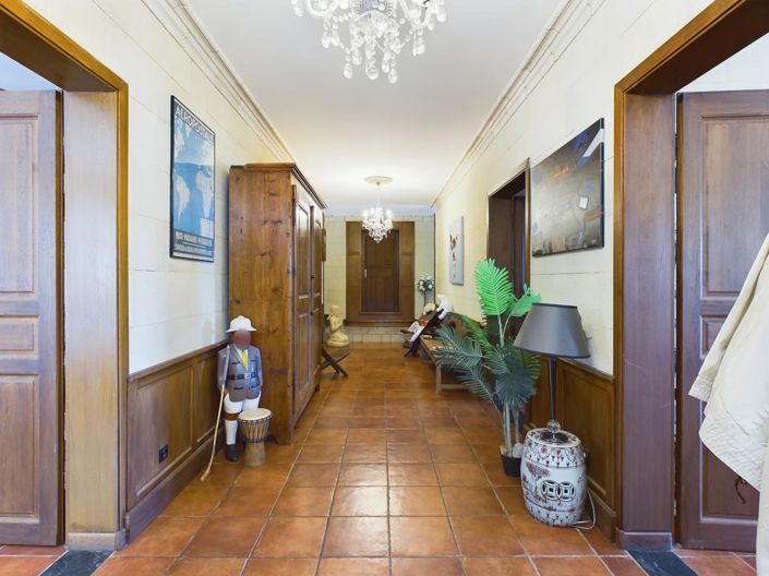 Image No.6-4 Bed House for sale