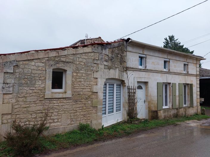 Image No.1-Maison de village de 3 chambres à vendre à Jonzac