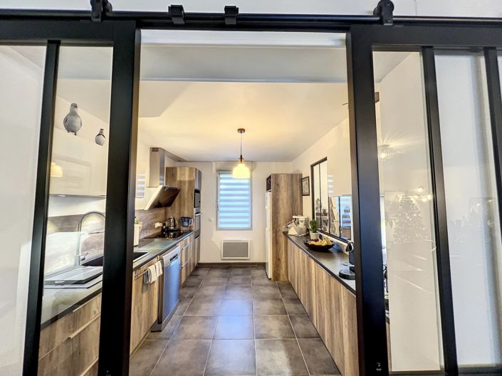 Image No.4-4 Bed House for sale