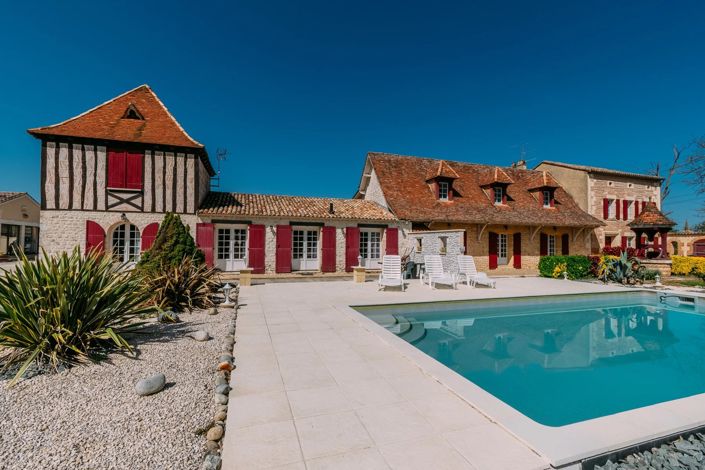 Image No.2-9 Bed House for sale