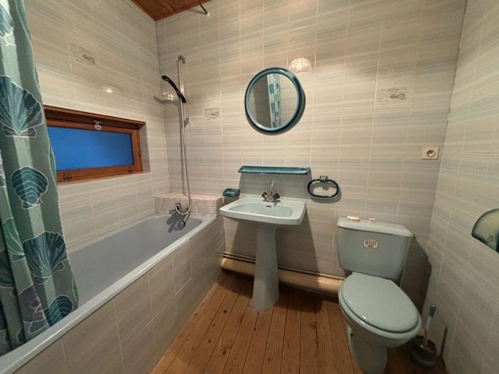 Image No.14-3 Bed House for sale