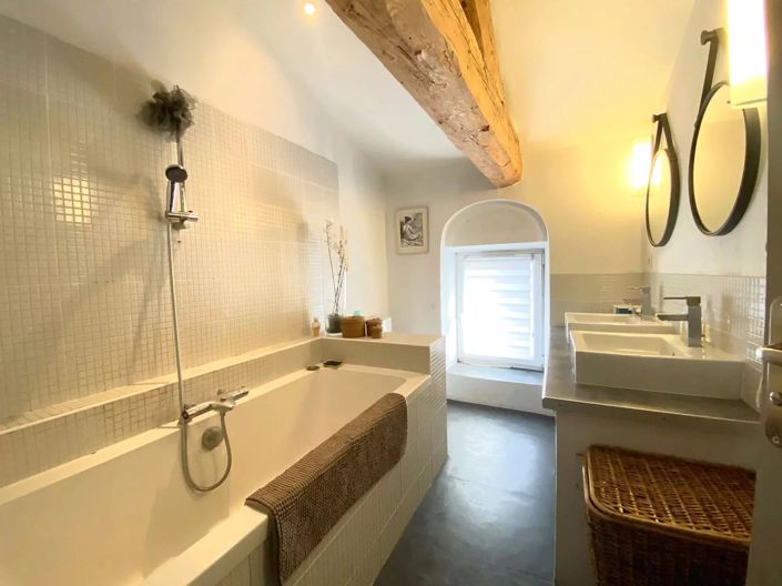 Image No.15-6 Bed Village House for sale