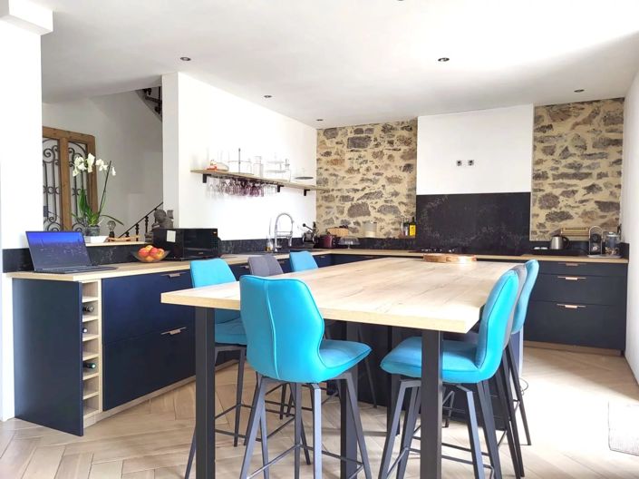 Image No.4-6 Bed Village House for sale