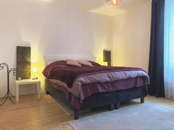 Image No.8-6 Bed Village House for sale