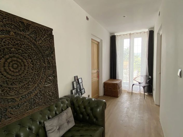 Image No.7-6 Bed Village House for sale