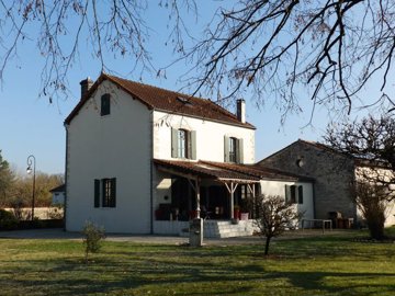 1 - Charente, Maison