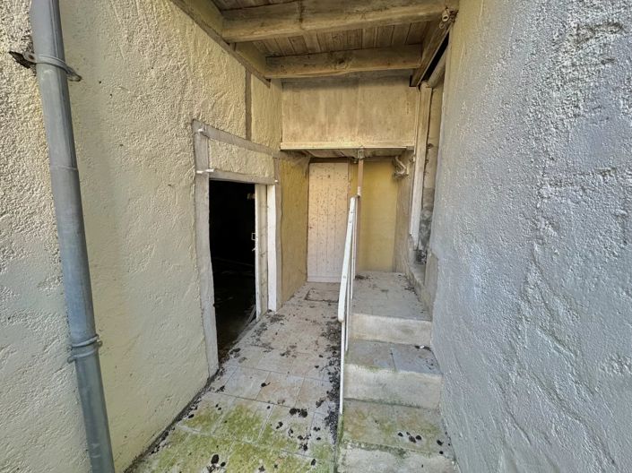 Image No.13-3 Bed Village House for sale