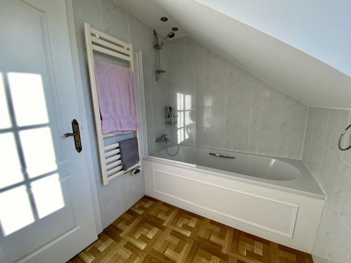 Image No.12-3 Bed House for sale