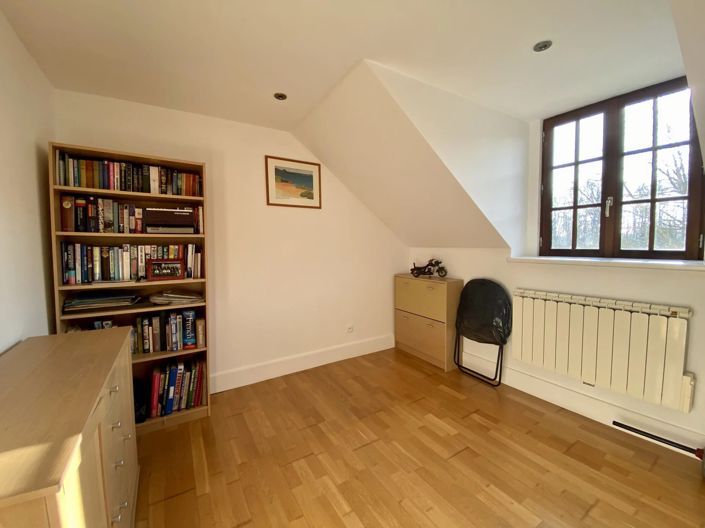 Image No.13-3 Bed House for sale