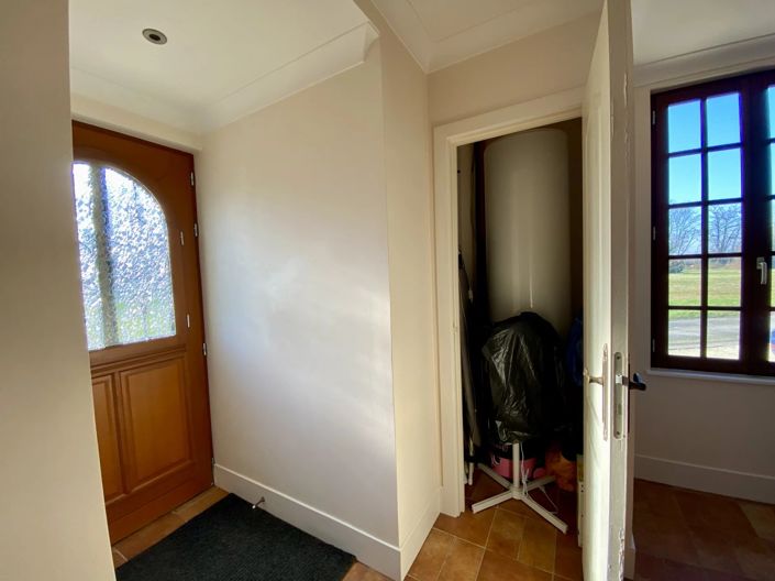 Image No.8-3 Bed House for sale