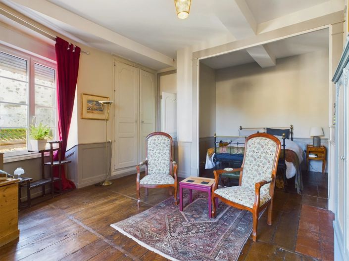 Image No.4-4 Bed House for sale