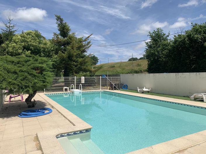 Image No.4-5 Bed House for sale