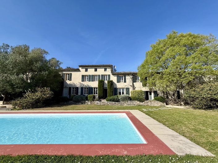 Image No.1-9 Bed House for sale