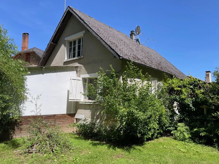 Image No.2-Maison de 2 chambres à vendre à Ségur-le-Château
