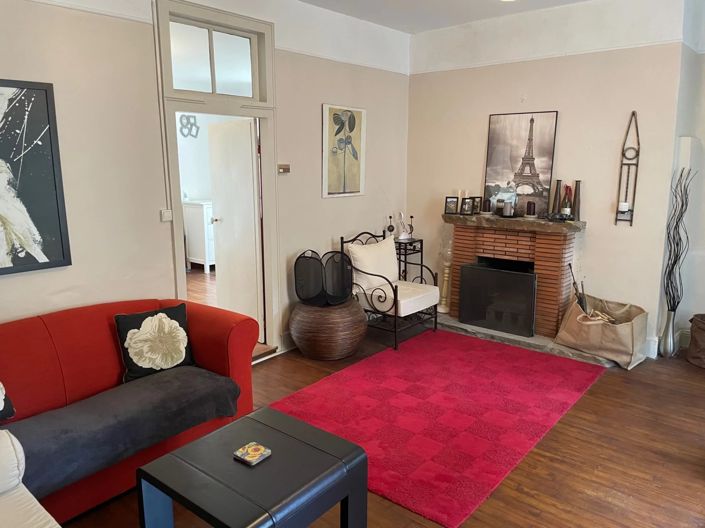 Image No.5-2 Bed House for sale