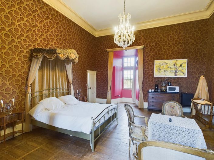 Image No.6-14 Bed House for sale