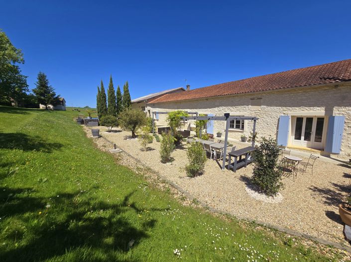 Image No.1-5 Bed House for sale