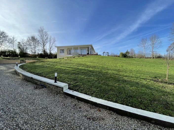 Image No.1-3 Bed House for sale