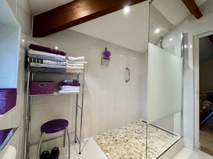 Image No.15-6 Bed House for sale