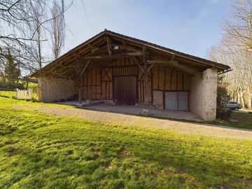 e8edb5d0442646106f938557f2bd297267358fbefc192