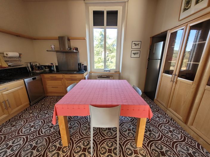 Image No.9-5 Bed House for sale
