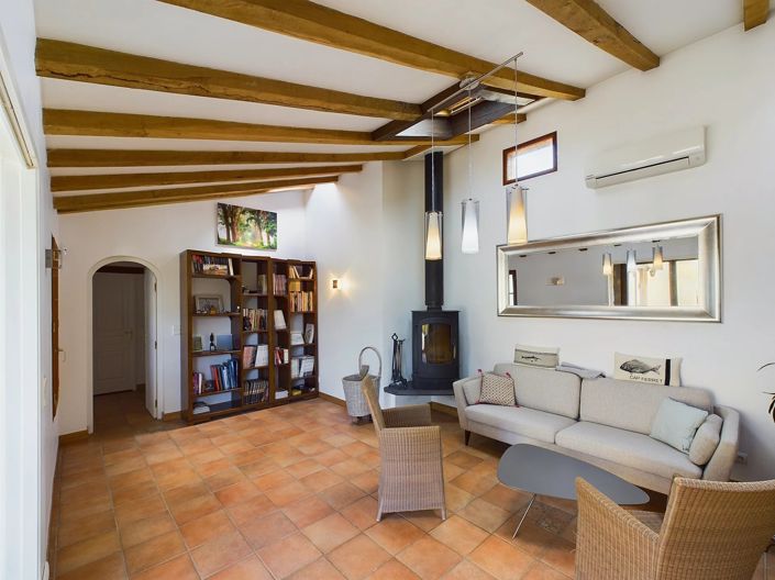 Image No.4-11 Bed House for sale