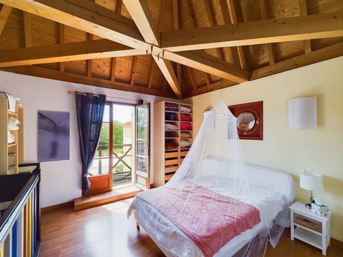 Image No.7-11 Bed House for sale