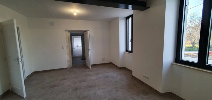 Image No.5-5 Bed Farmhouse for sale