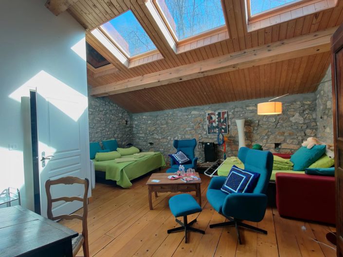 Image No.10-5 Bed House for sale