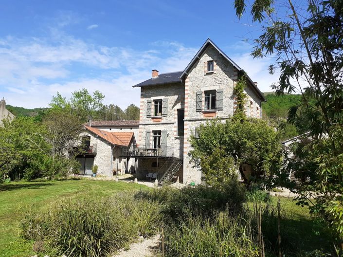 Image No.1-5 Bed House for sale