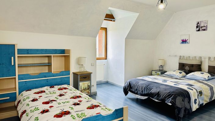 Image No.11-7 Bed House for sale