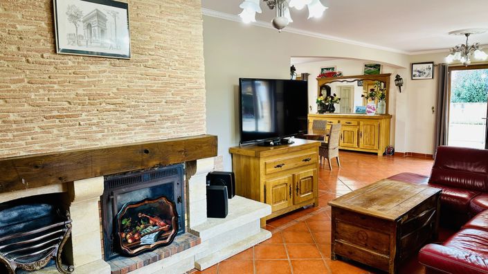 Image No.6-7 Bed House for sale