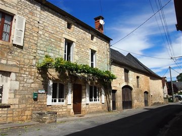 1 - Borrèze, Maison de village
