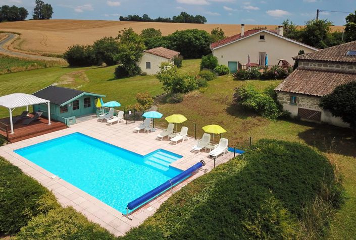 Image No.1-8 Bed House for sale