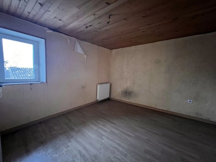 Image No.6-Maison de 2 chambres à vendre à Aigre