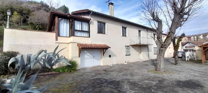 Image No.1-4 Bed Village House for sale