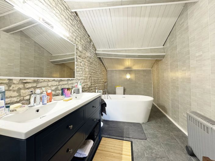 Image No.13-3 Bed House for sale