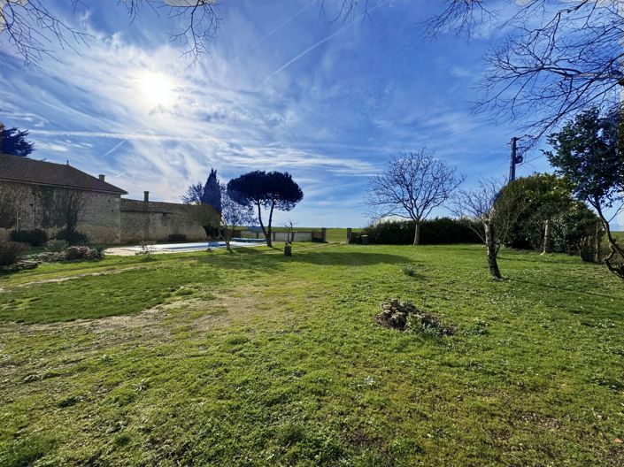 Image No.15-3 Bed House for sale